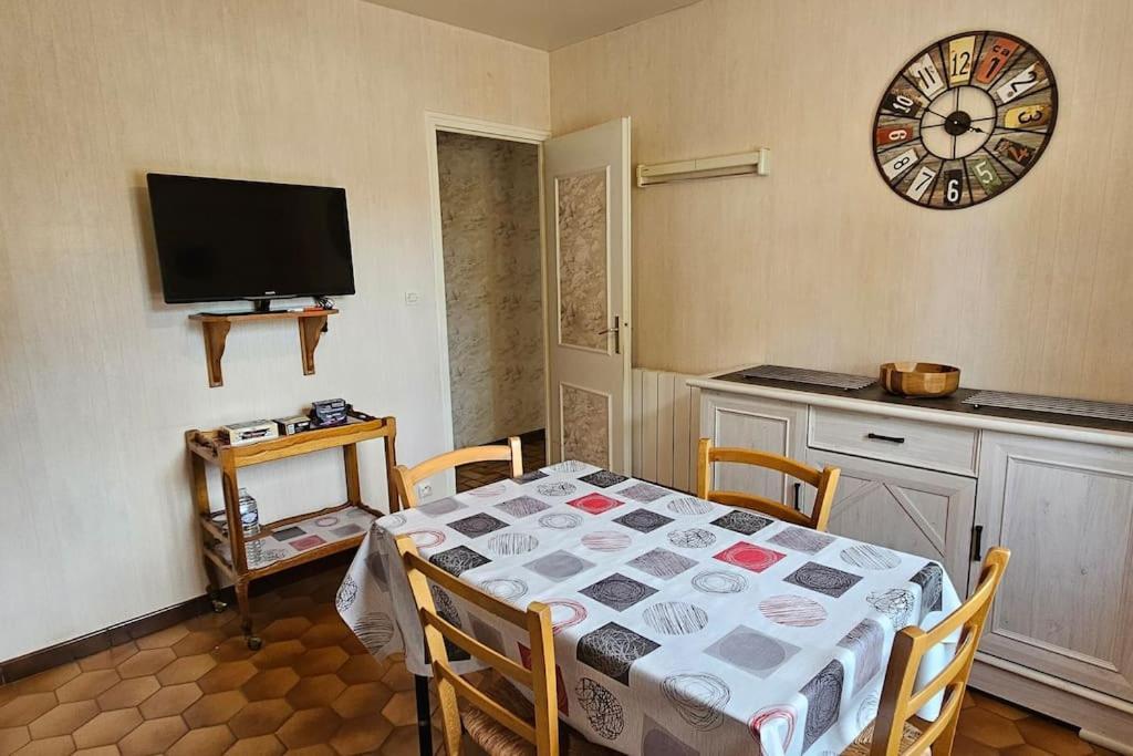 La Maison Bricquebetaise Bricquebec Εξωτερικό φωτογραφία